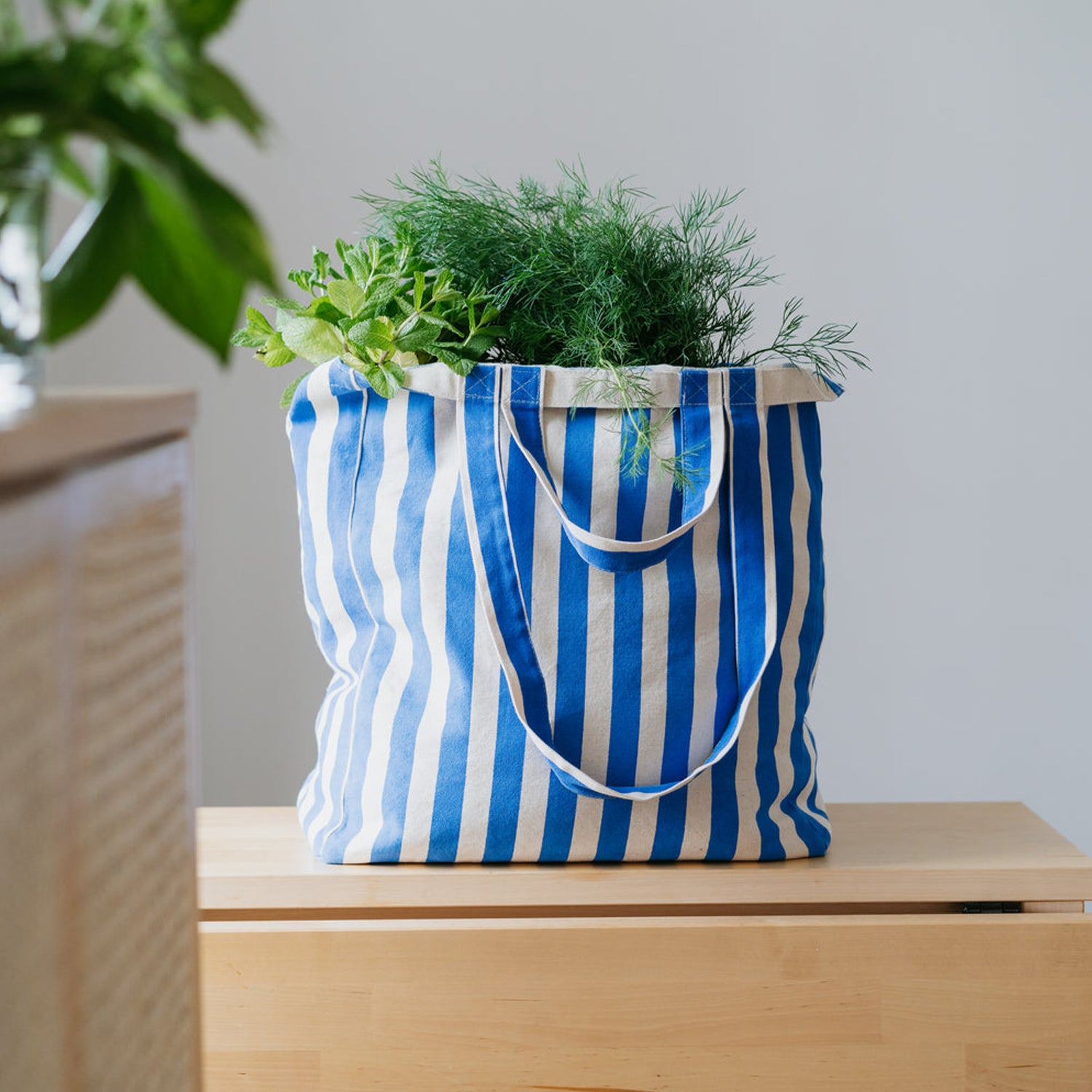 OMOM Original Organic Tote Bag - Thumbnail 3